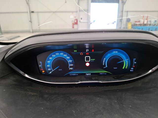 COMING SOON PEUGEOT 3008 ALLURE 1.6 PHEV HYBRID AUTO SPANISH LHD IN SPAIN 81000 MILES 2020